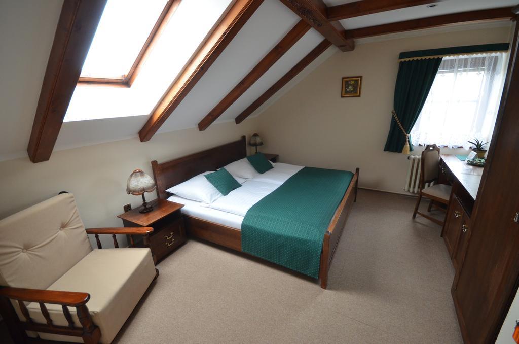 Villa Zerotin Penzion Bed & Breakfast Velké Losiny Buitenkant foto