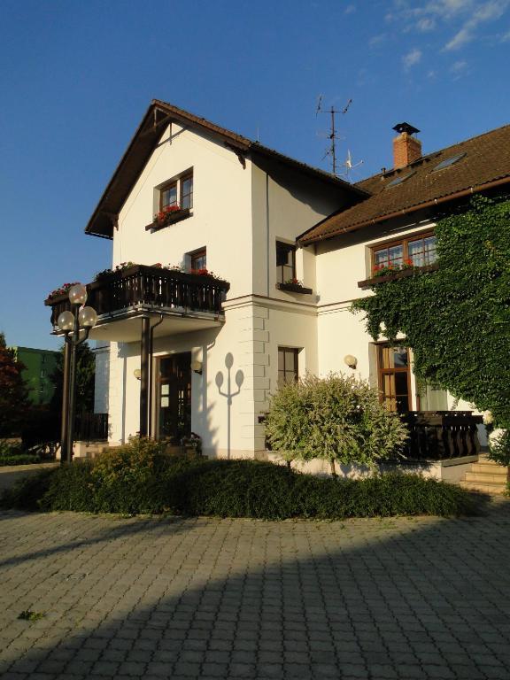Villa Zerotin Penzion Bed & Breakfast Velké Losiny Buitenkant foto