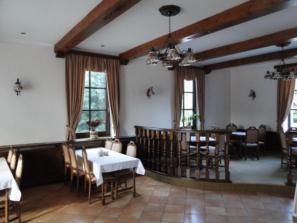 Villa Zerotin Penzion Bed & Breakfast Velké Losiny Buitenkant foto